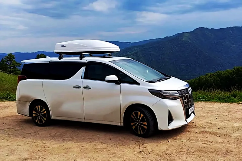 Toyota Alphard — Денис